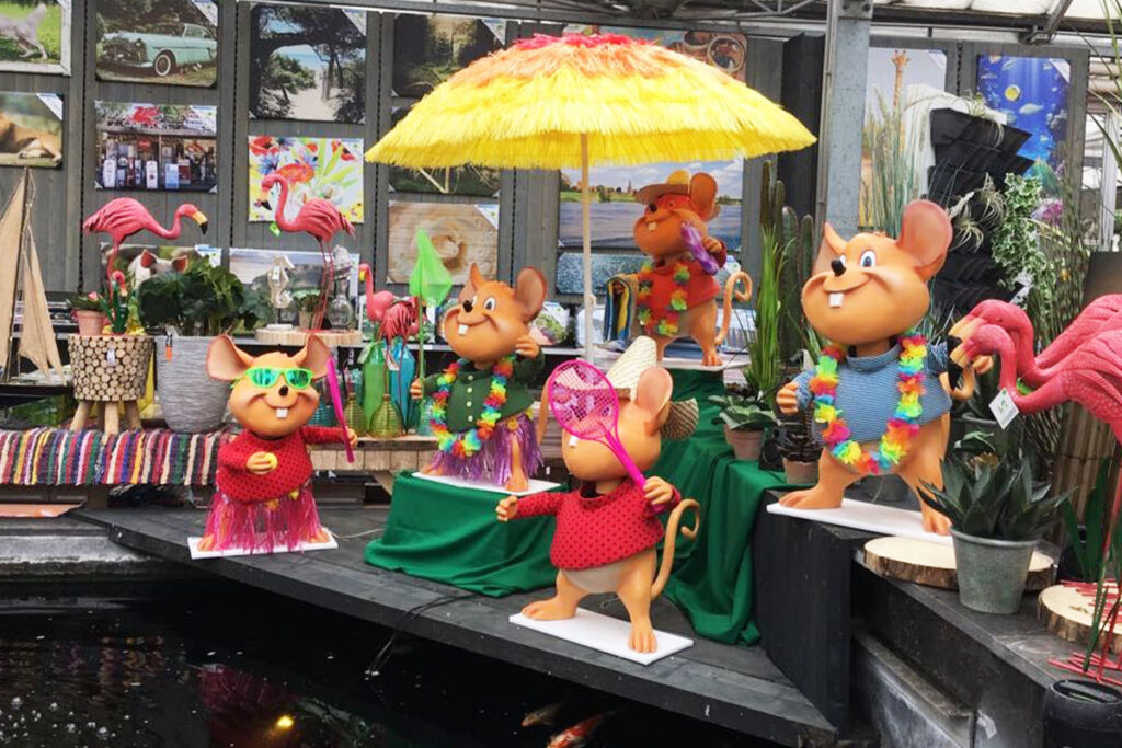 beack-mice-animatronic-creation-group