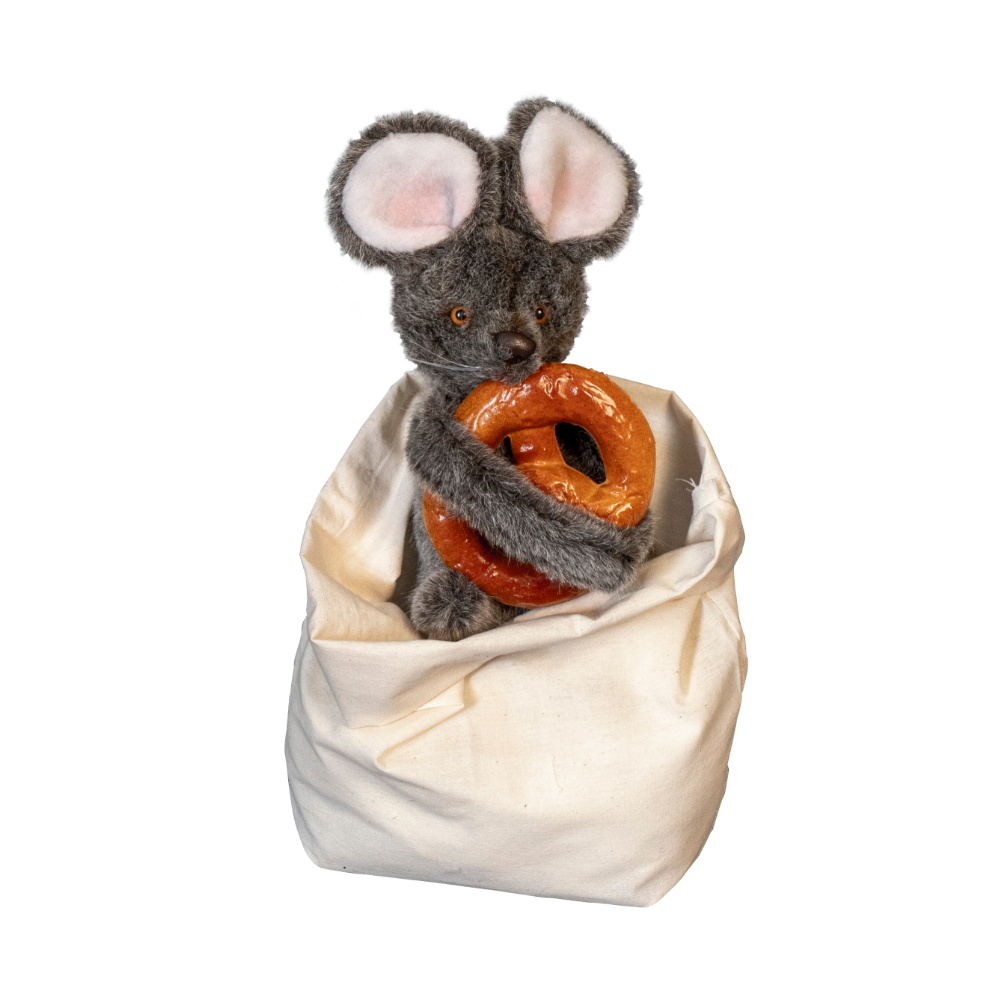 Mouse in flour sack